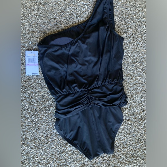 Michael Kors One-Shoulder Black Ruched Swimsuit Size 6 - Picture 7 of 14